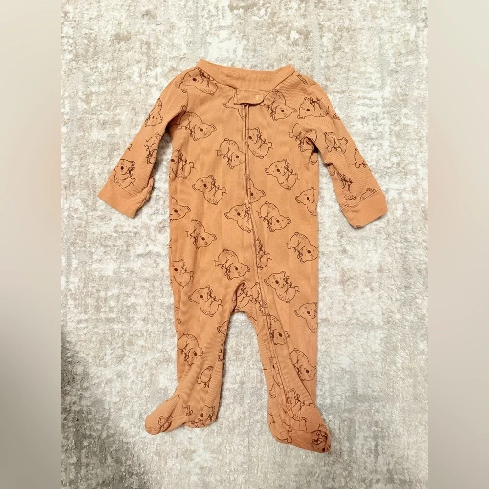 Carter's Tan Ribbed Koalas Pattern Footie size 9M